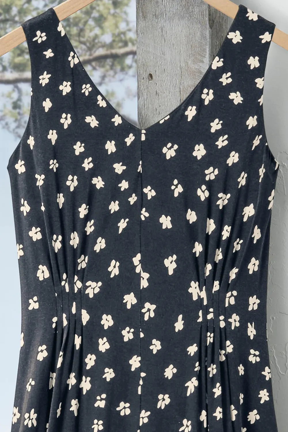 Abstract Petals Knit Maxi Dress