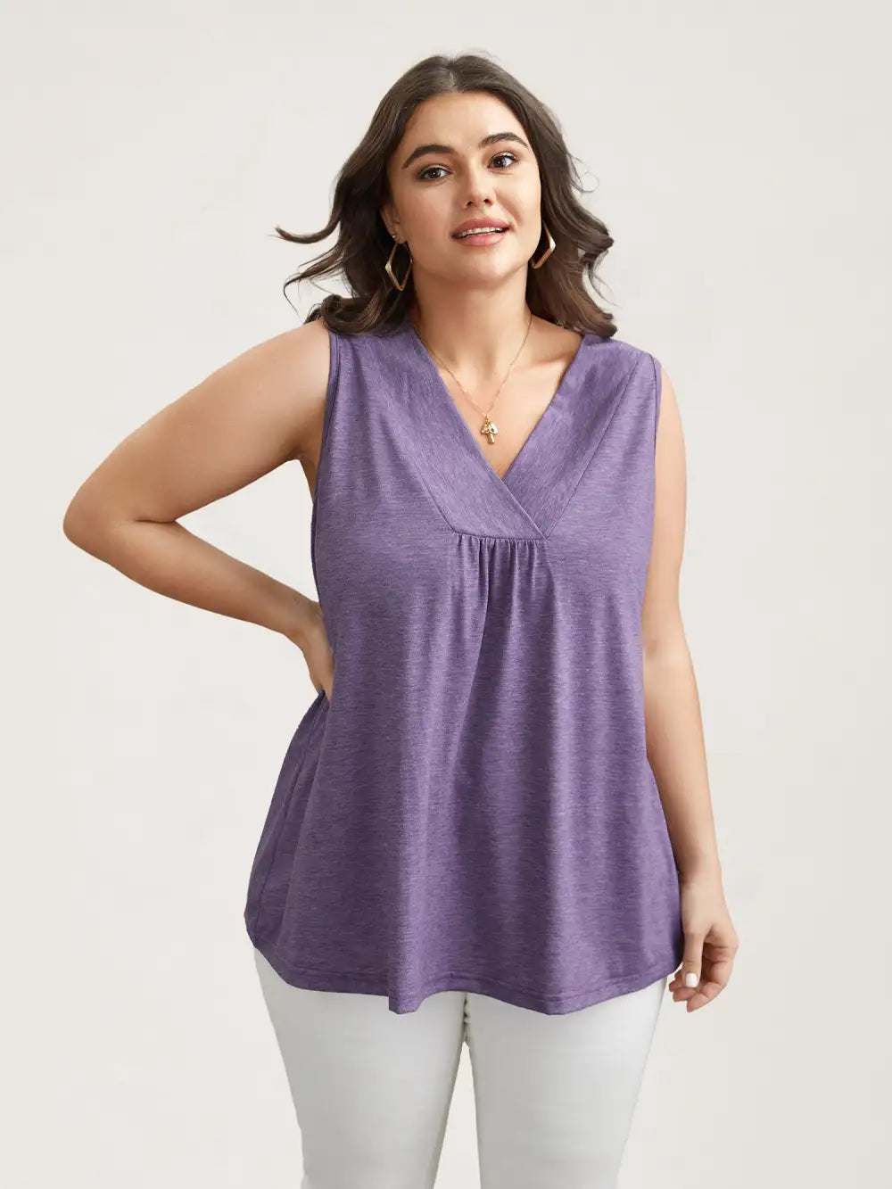 Solid Pleat Front V-Neck Vest