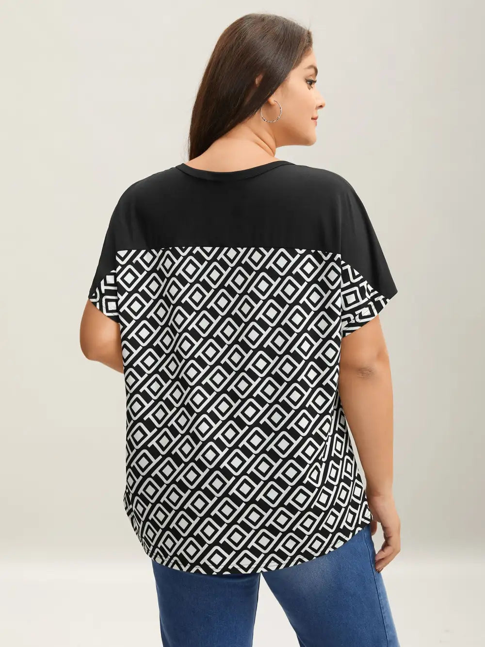 Geometric Print Spliced Crew Neck T-Shirt