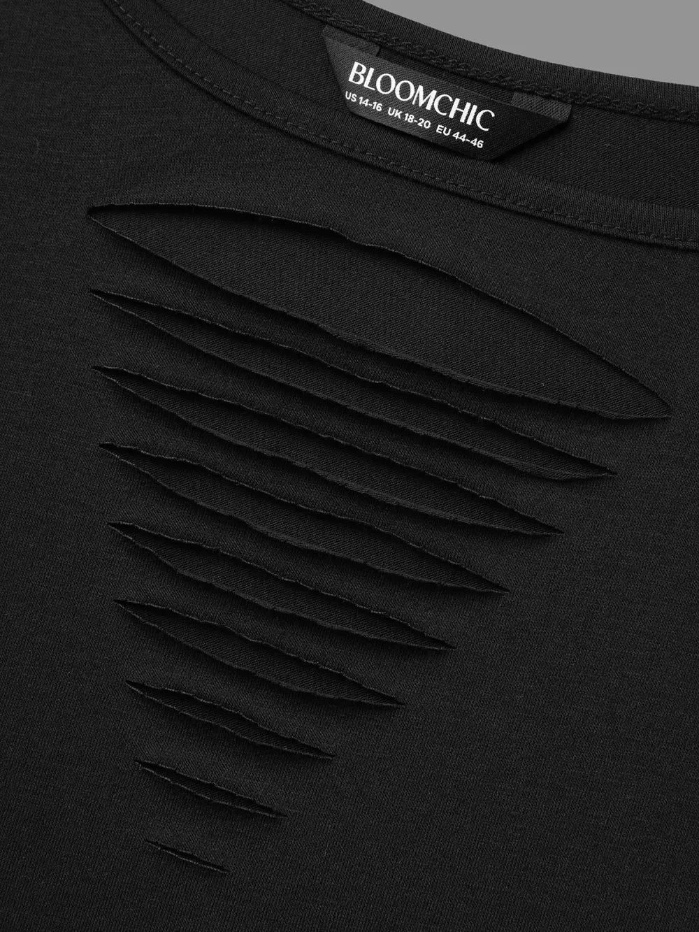 Stretchy Ripped Neck Fitted T-Shirt