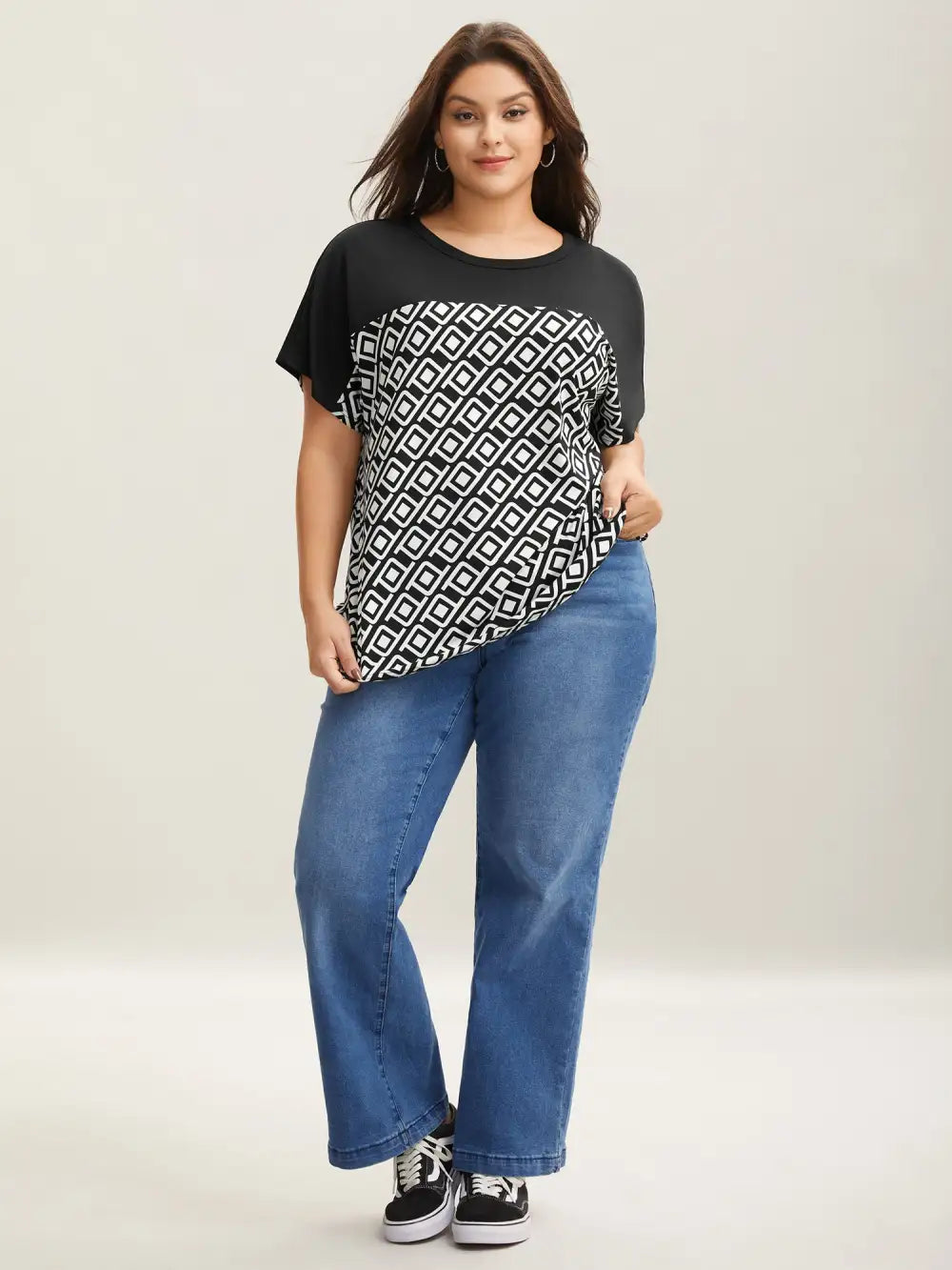 Geometric Print Spliced Crew Neck T-Shirt