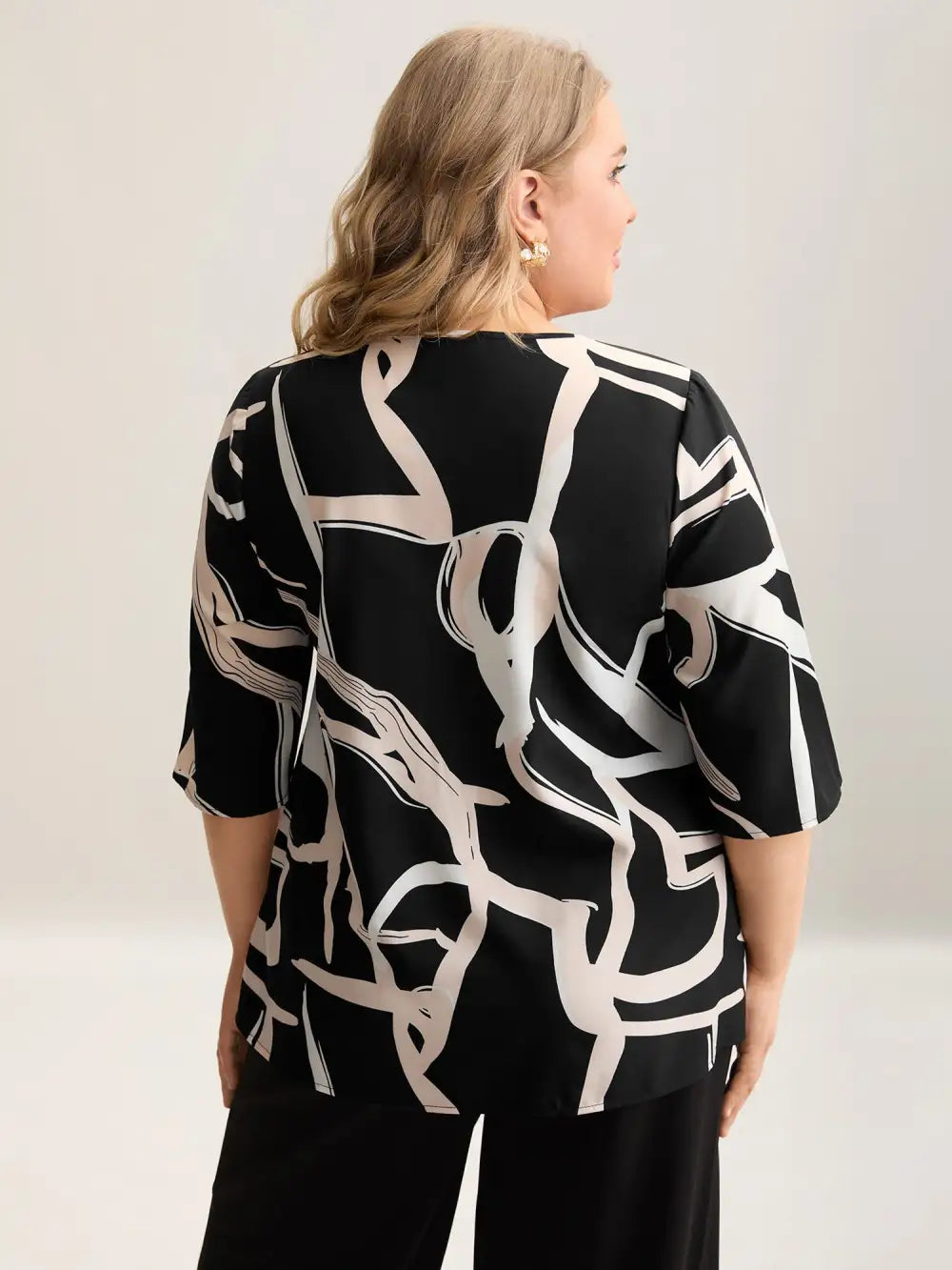 Asymmetrical Line Print Hi Low Hem Blouse
